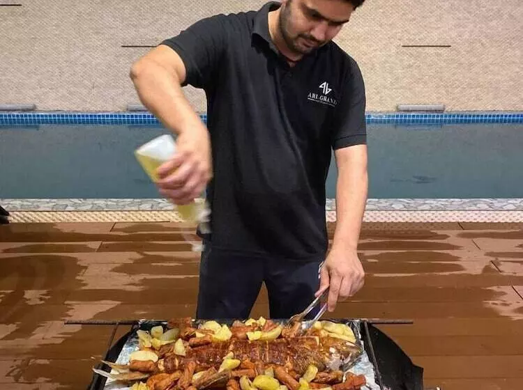 Ari Grand Hotel & Spa