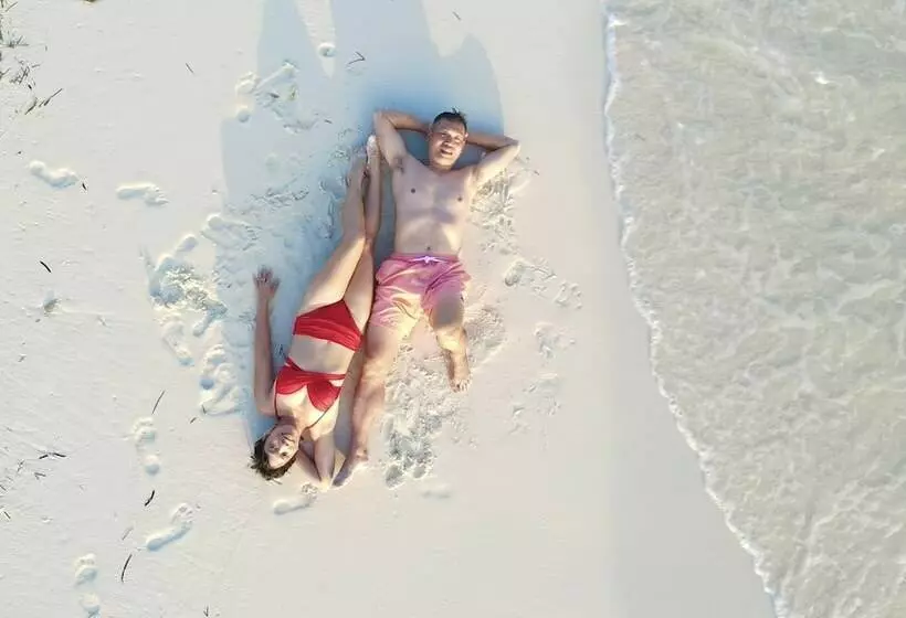 Ari Grand Hotel & Spa