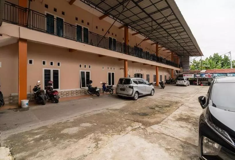 Hotelli Reddoorz Syariah Near Universitas Putra Indonesia Padang