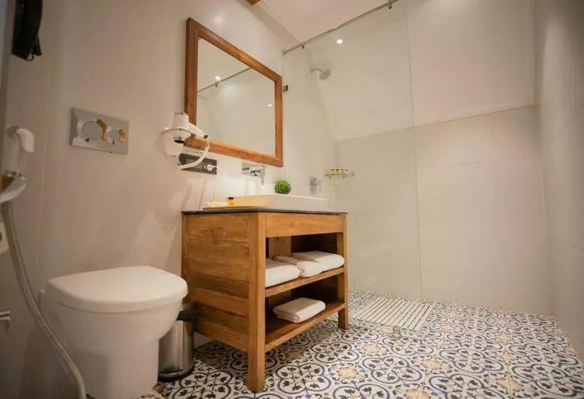 هتل The Pear Orchard By Countryside