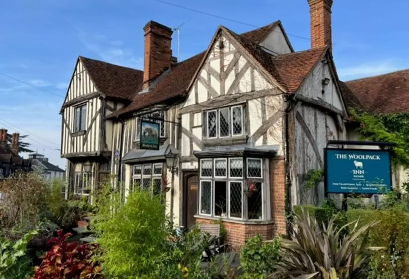 Hotelli The Woolpack Inn