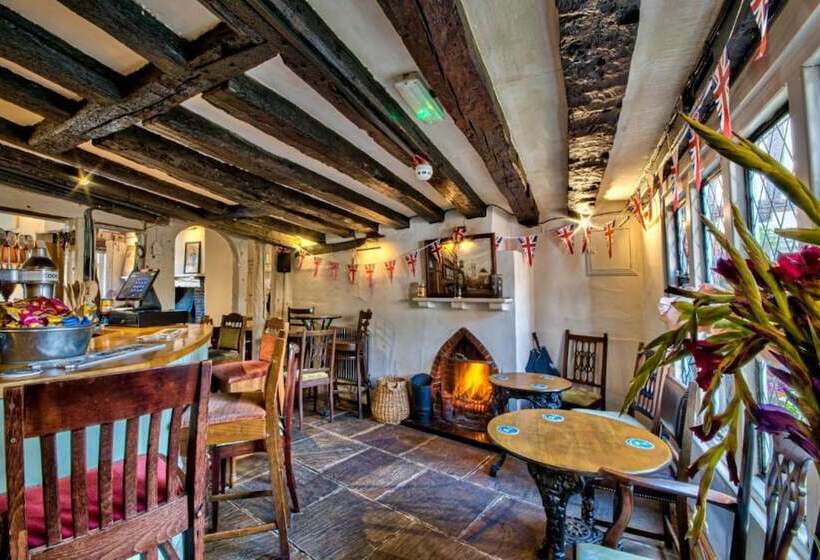 호텔 The Woolpack Inn