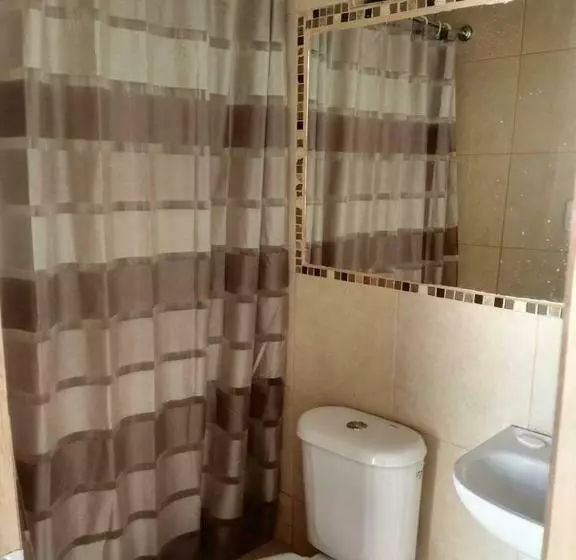 هاستل Hostal Cactus