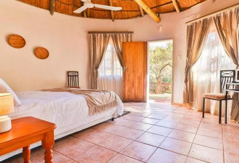 ユースホステル Thuto Centre Conferencing & Bush Lodge