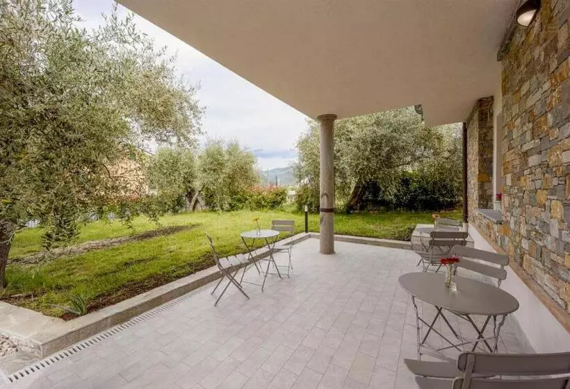 تختخواب و صبحانه Gli Ulivi Rooms And Breakfast