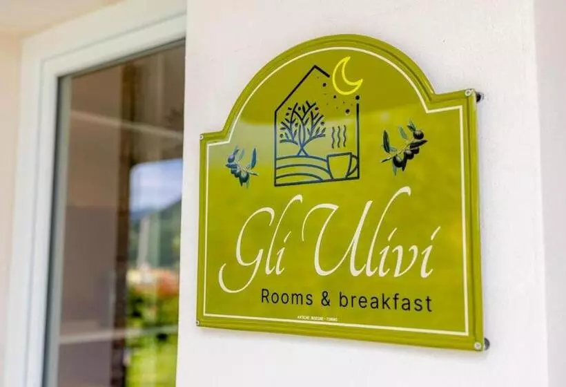 تختخواب و صبحانه Gli Ulivi Rooms And Breakfast