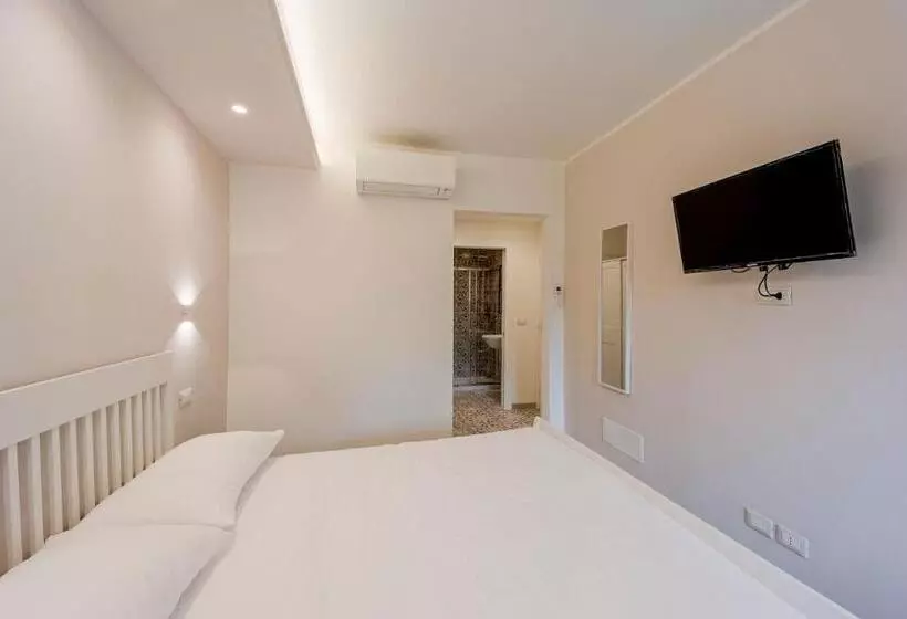 تختخواب و صبحانه Gli Ulivi Rooms And Breakfast