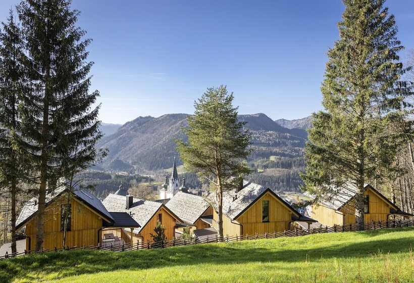 Hideaway Hotel Montestyria Chalets & Suiten