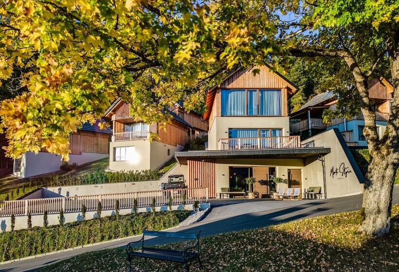 Hideaway Hotel Montestyria Chalets & Suiten