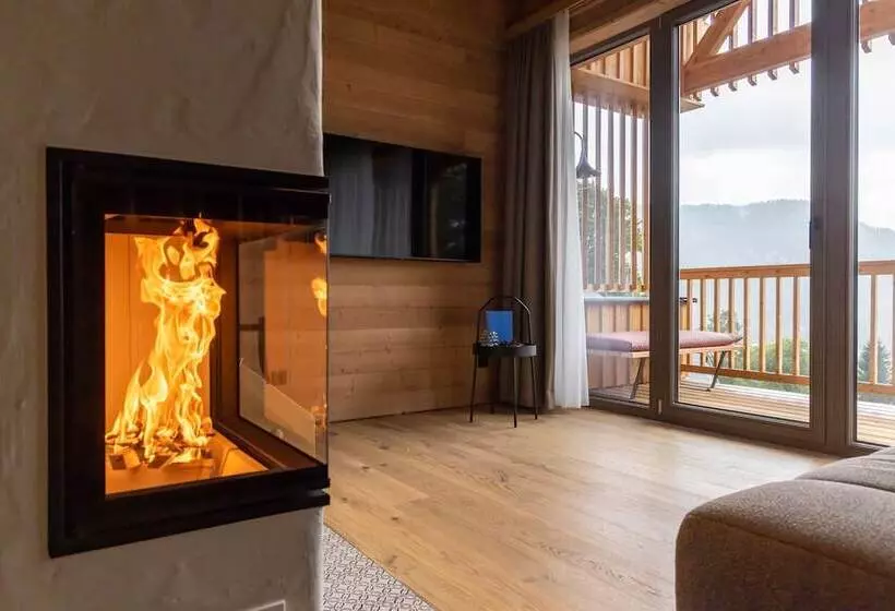 Hideaway Hotel Montestyria Chalets & Suiten
