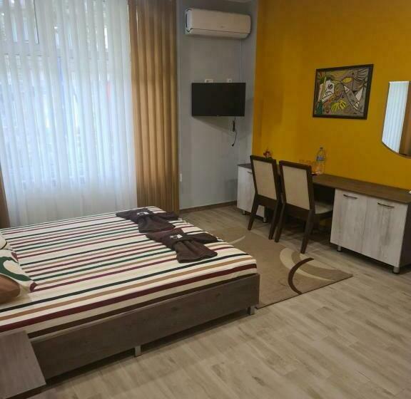 ホテル семеен хотел аристо