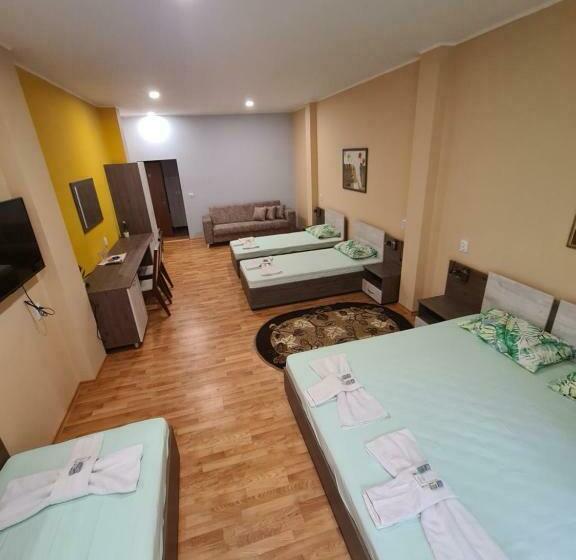 ホテル семеен хотел аристо