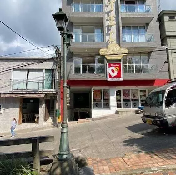 Hotelli Dorado San Luis