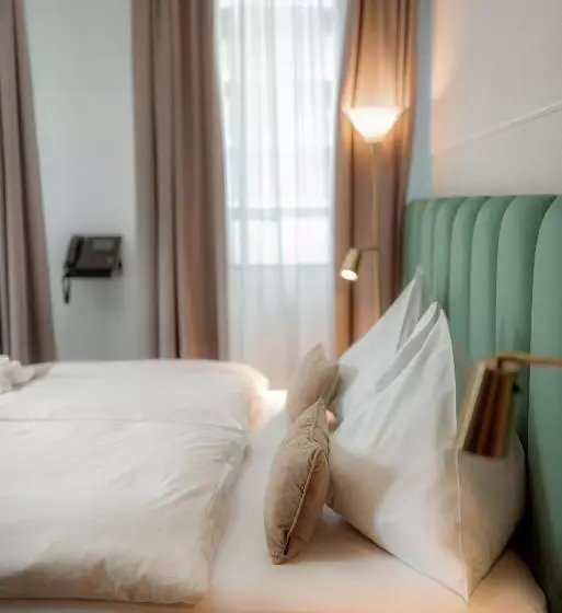 Hotel Ned