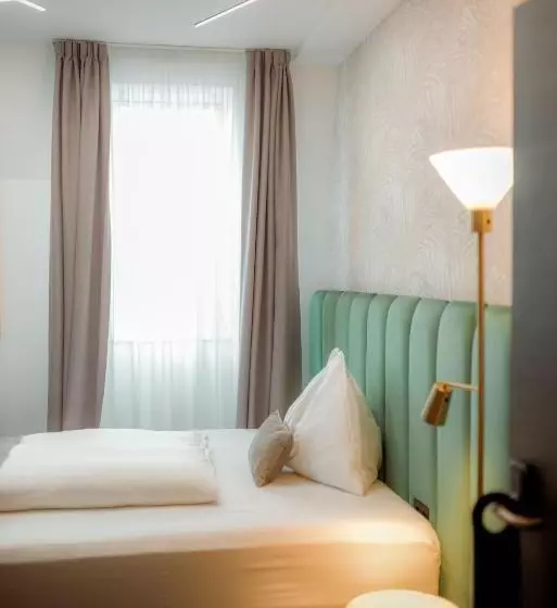 Hotel Ned