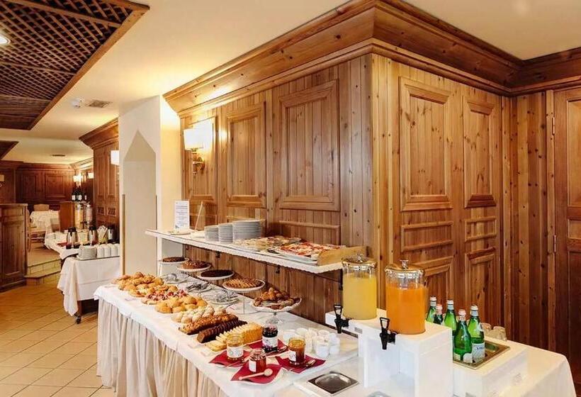 Room In Hotel Alaska