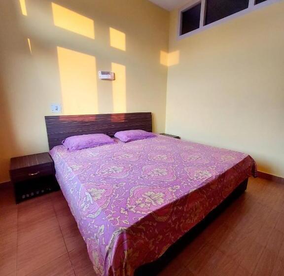 Hotel Gautam Sadan Ii