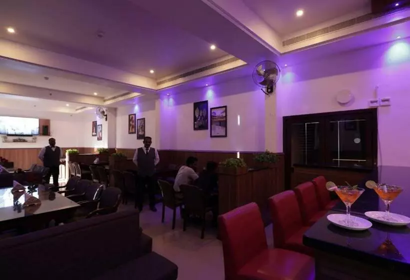 Hotelli Kumarakom Park Resort