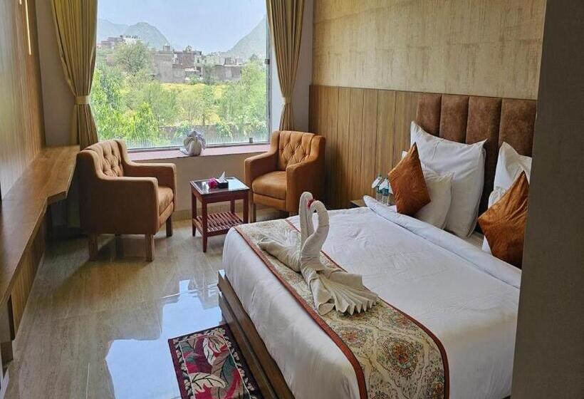 Hotel Bamboo Saa Mulberry Resort Pushkar