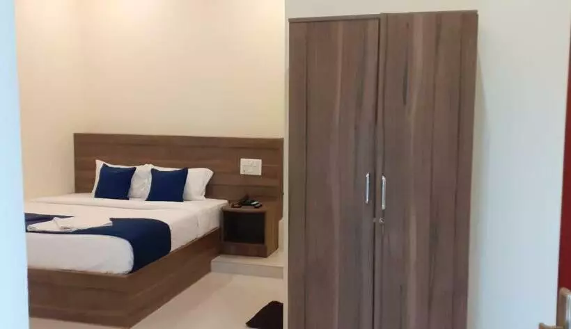 Hotelli Njk Residency