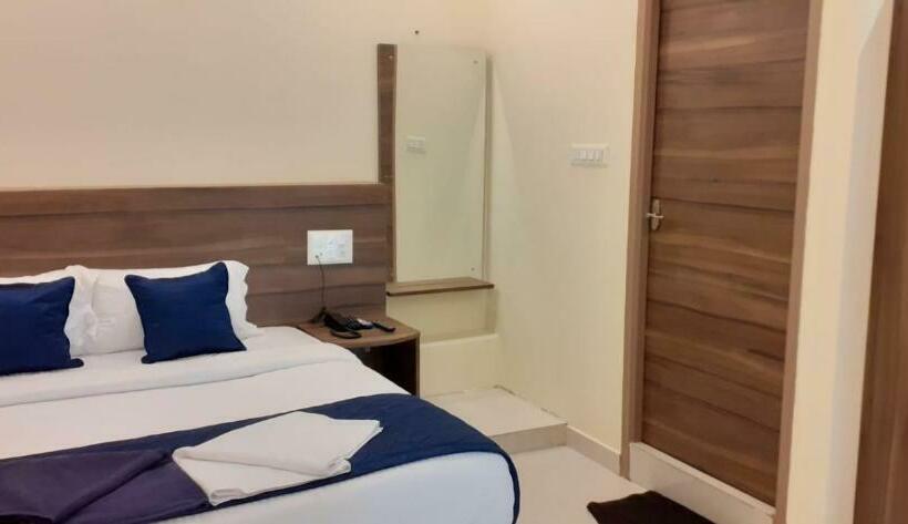 فندق Njk Residency