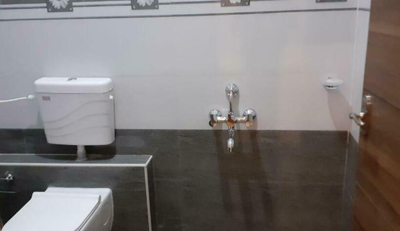 فندق Njk Residency