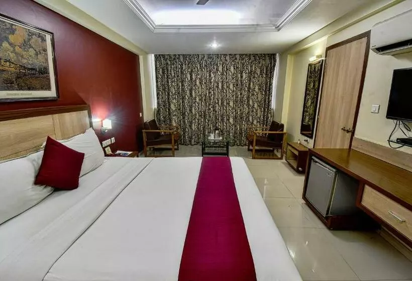 Hotel Pearl Kolhapur1