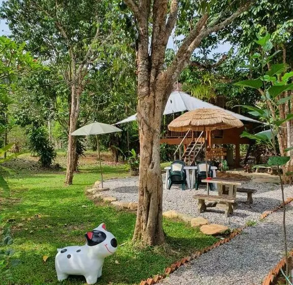 Malulee Khaosok Resort