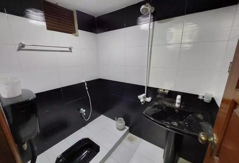 پانسیون Karachi Inn Guest House