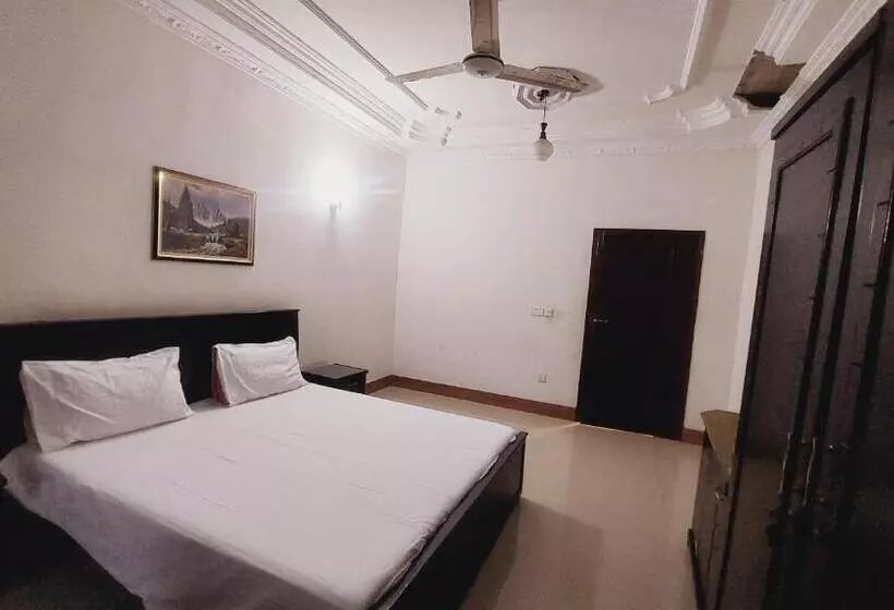 پانسیون Karachi Inn Guest House