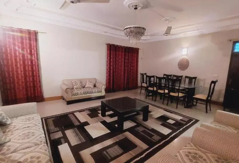 پانسیون Karachi Inn Guest House