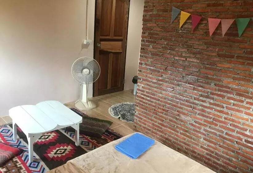 ペンション Hippy Hut Koh Chang