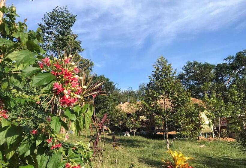 پانسیون Hippy Hut Koh Chang