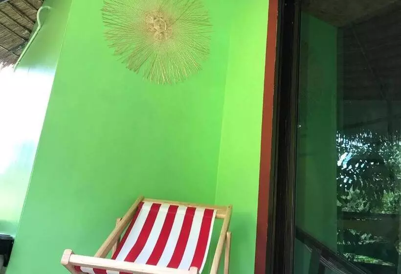 ペンション Hippy Hut Koh Chang