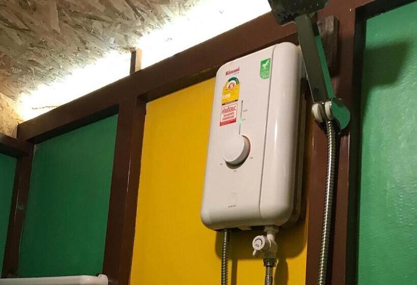 پانسیون Hippy Hut Koh Chang