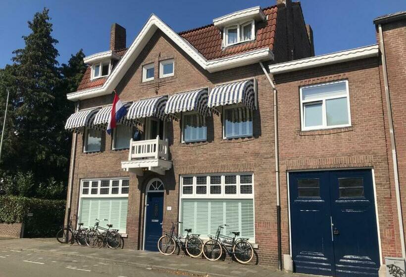 Bed and Breakfast Guesthouse Thoez