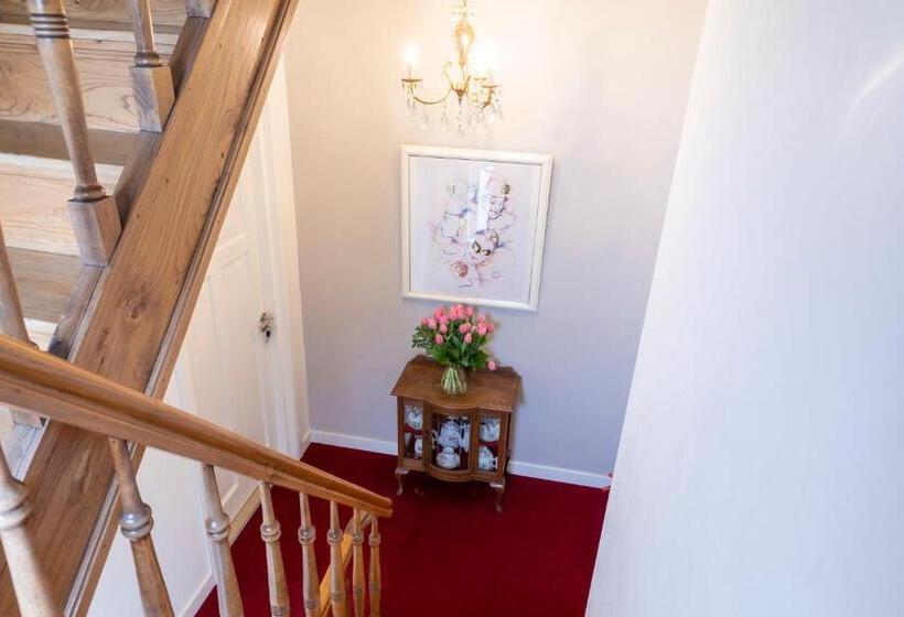 Bed and Breakfast Guesthouse Thoez