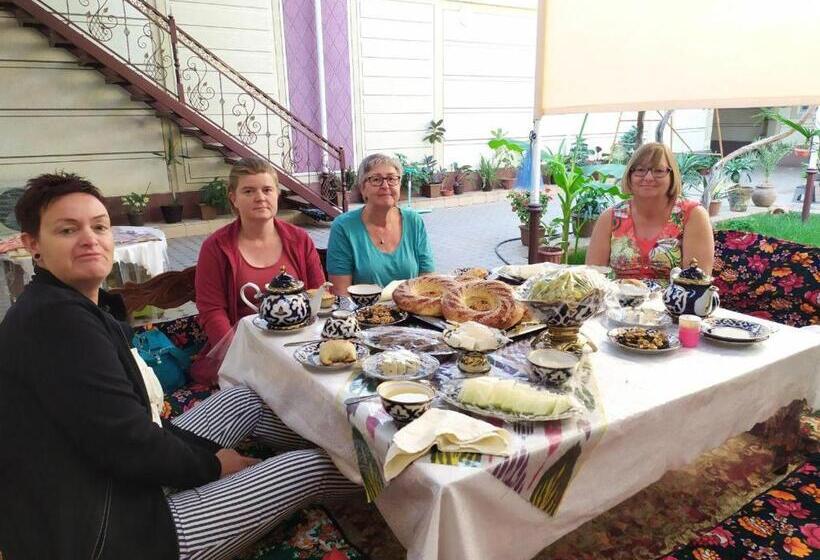 Bed and Breakfast Uvaysiy Family Guest House