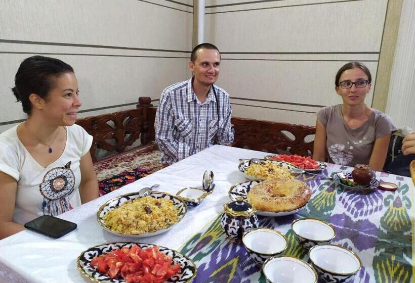 Bed and Breakfast Uvaysiy Family Guest House