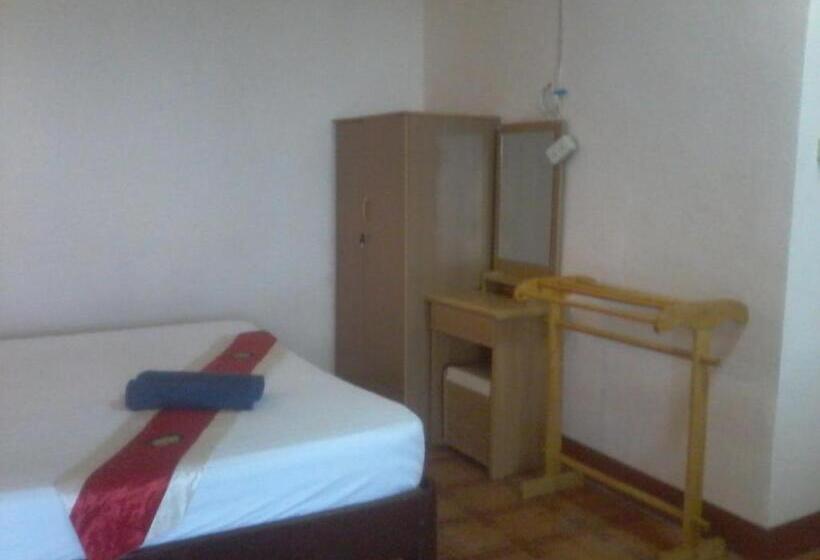 Hotel Bang Son Golden View