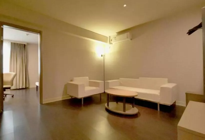 Hotelli Jinjiang Inn Select Jining Qufu Scenic Spot North Gulou Street