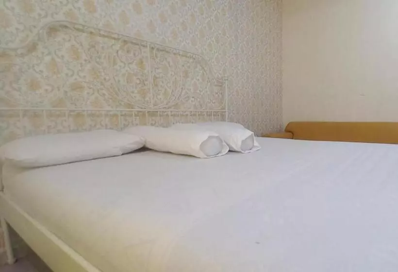 Fortuna Hotel Redpartner Near Exit Tol Paiton