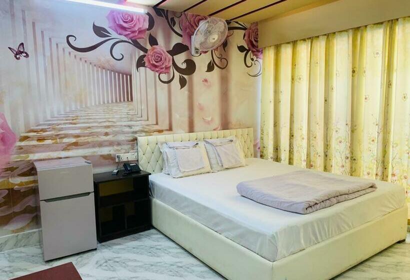 هتل Pushpo Bilash