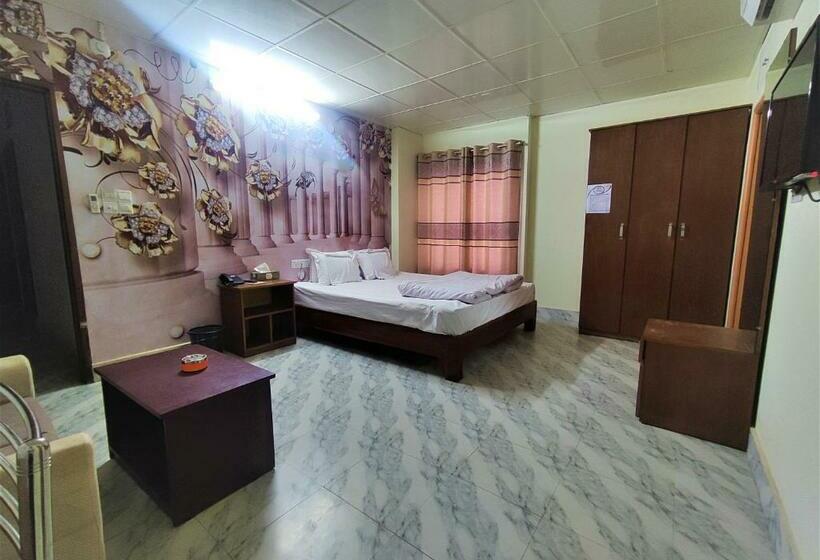 هتل Pushpo Bilash