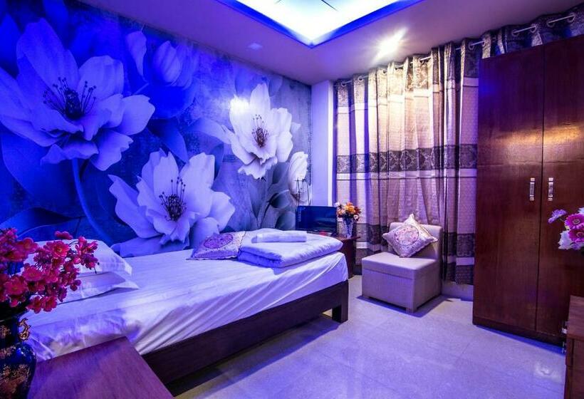 هتل Pushpo Bilash