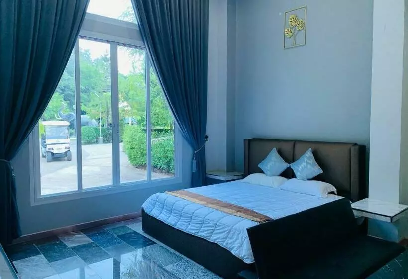 Khengpa Cafe & Resort