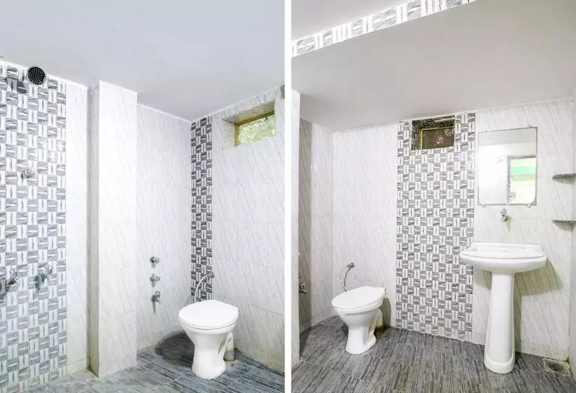 Spot On 67841 Hotel Rajeshwar