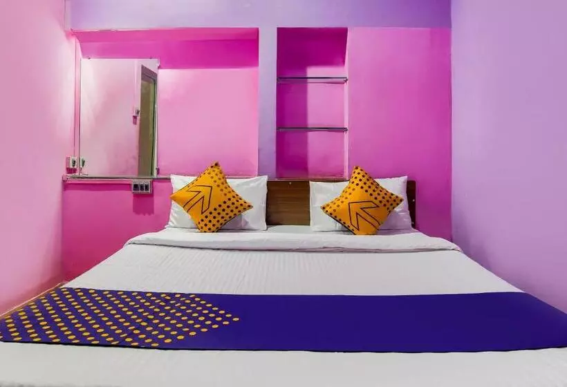 Spot On 67841 Hotel Rajeshwar