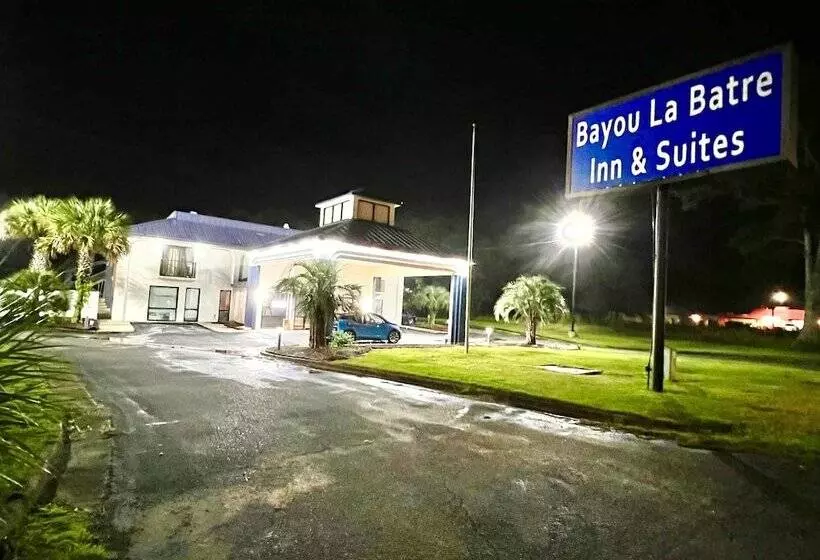 Retkeilymaja Bayou Inn & Suites