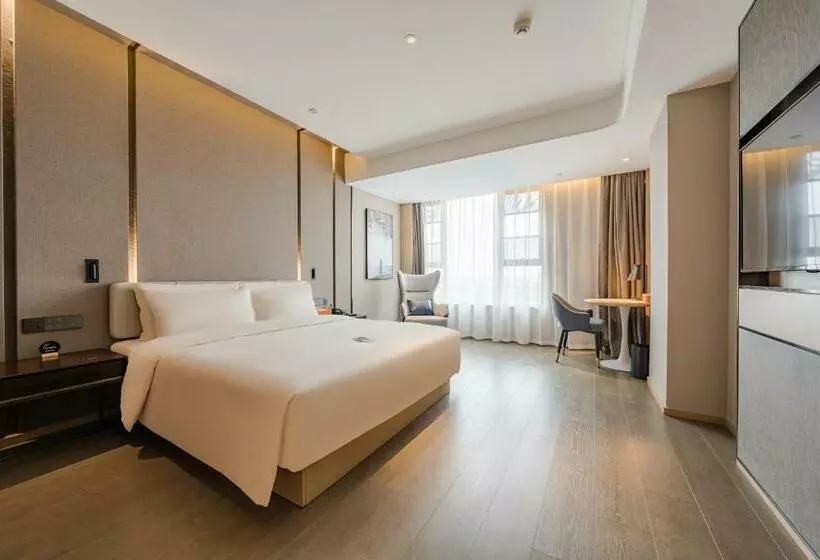 Atour Hotel Jiaxing Pinghu
